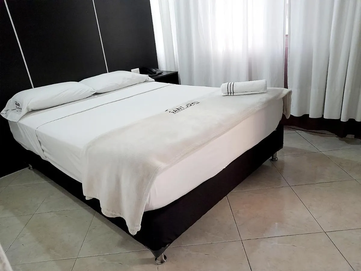 Hotel Saint John Medellin 3*,